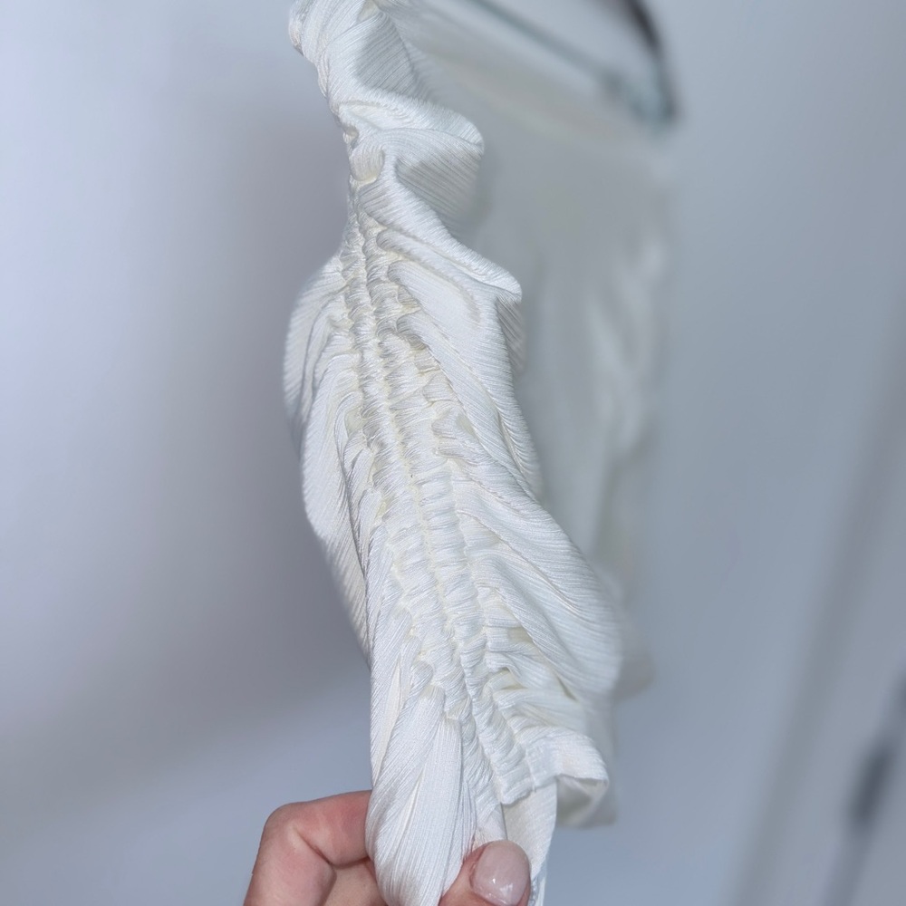 DivinoSeas NWT | PEARL COVER-UP
PEARLY WHITE & CLOUD SKIRT SET | SOLD OUT | - Picture 8 of 8
